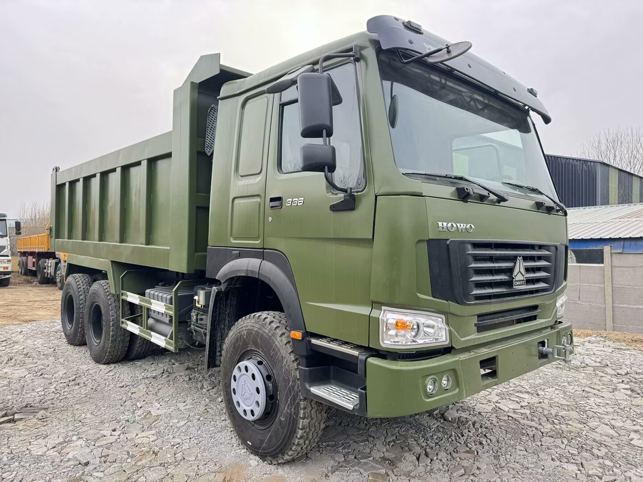 SINOTRUK HOWO 6x4 - Самосвал камион: снимка 4 SINOTRUK HOWO 6x4 - Самосвал камион: снимка 4