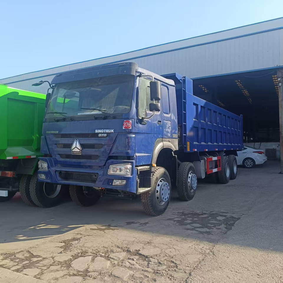 SINOTRUK HOWO 8x4 - Самосвал камион: снимка 5 SINOTRUK HOWO 8x4 - Самосвал камион: снимка 5