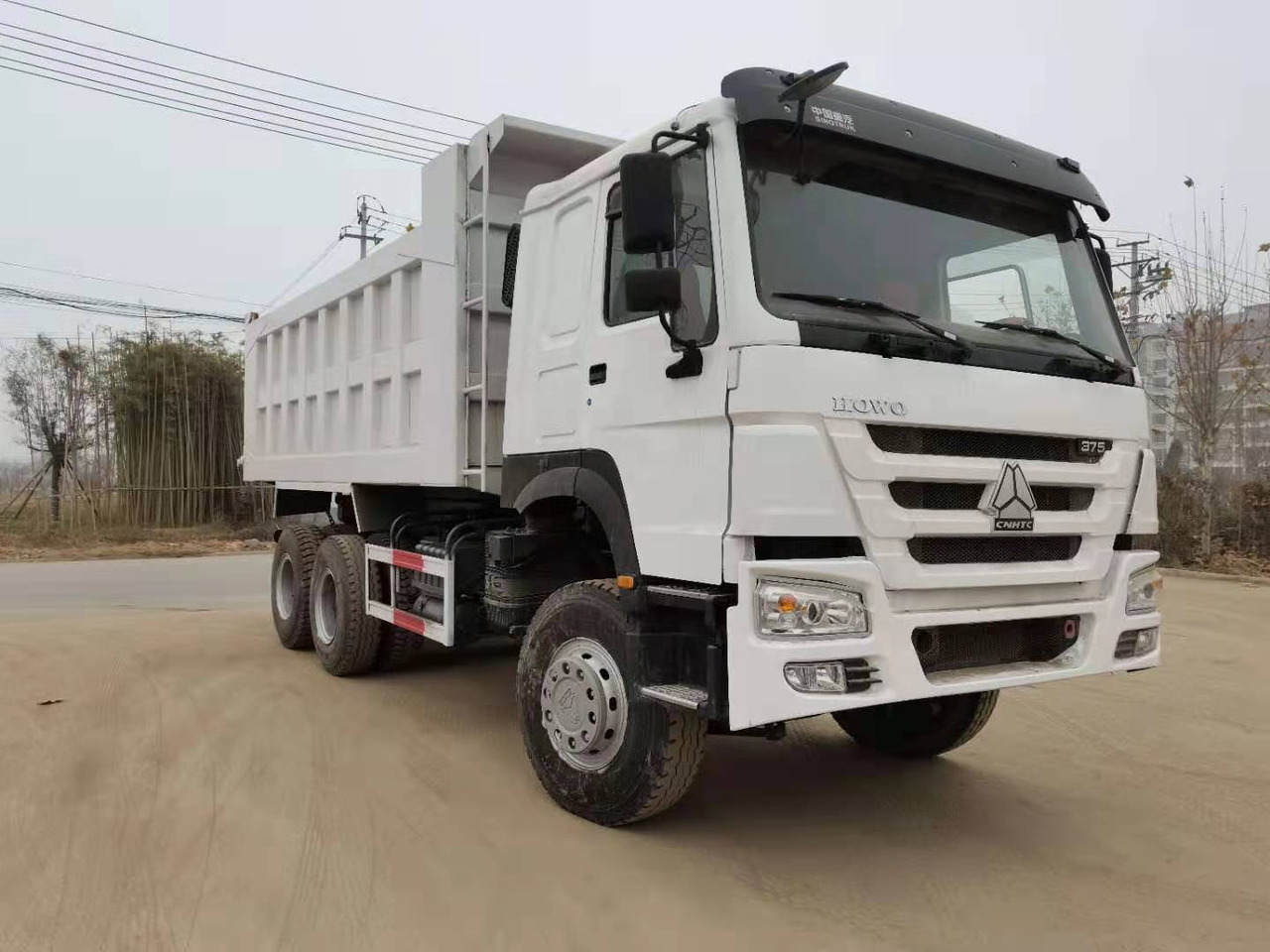 SINOTRUK HOWO - Самосвал камион: снимка 3 SINOTRUK HOWO - Самосвал камион: снимка 3
