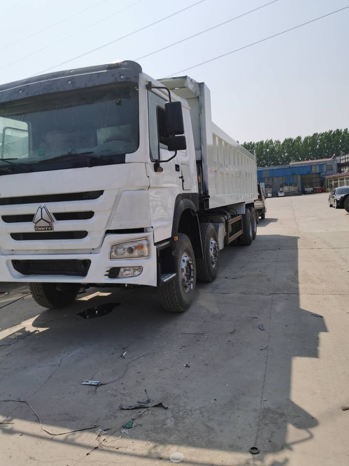 SINOTRUK HOWO - Самосвал камион: снимка 2 SINOTRUK HOWO - Самосвал камион: снимка 2