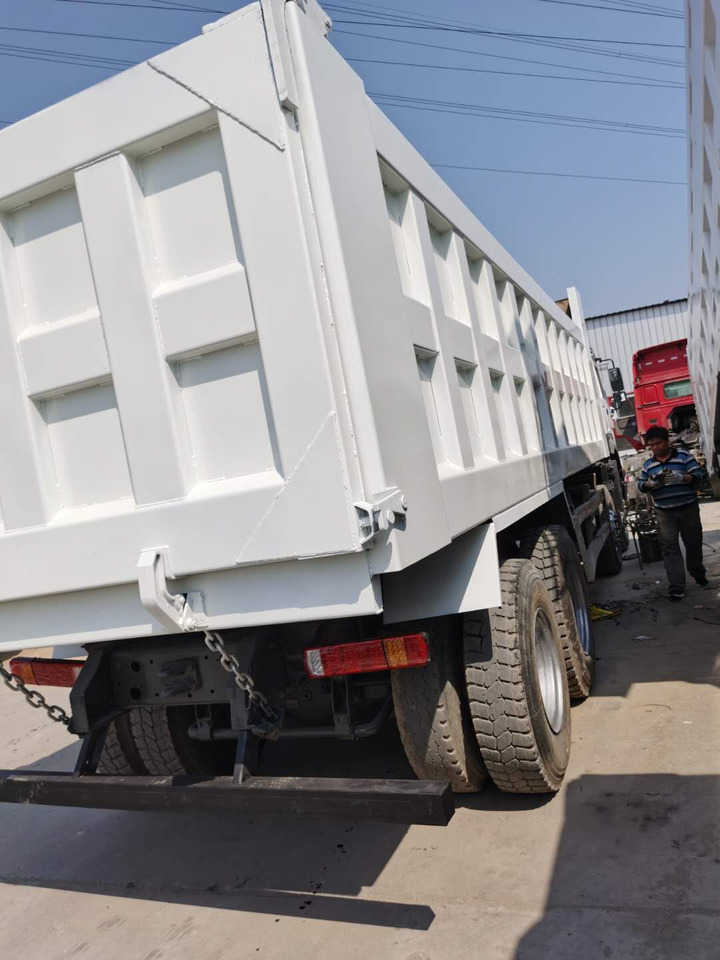 SINOTRUK HOWO - Самосвал камион: снимка 4 SINOTRUK HOWO - Самосвал камион: снимка 4