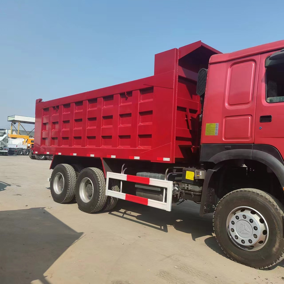 Самосвал камион SINOTRUK HOWO: снимка 9