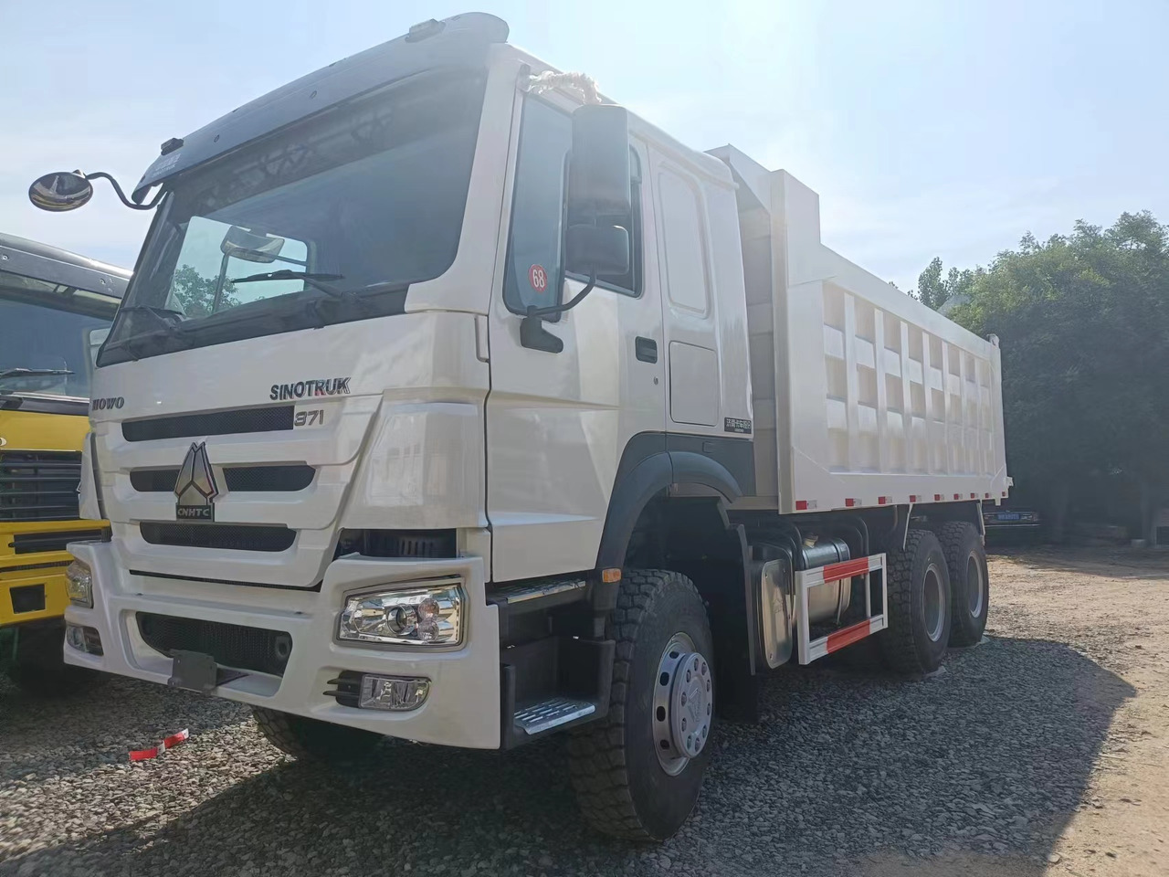 SINOTRUK HOWO - Самосвал камион: снимка 5 SINOTRUK HOWO - Самосвал камион: снимка 5