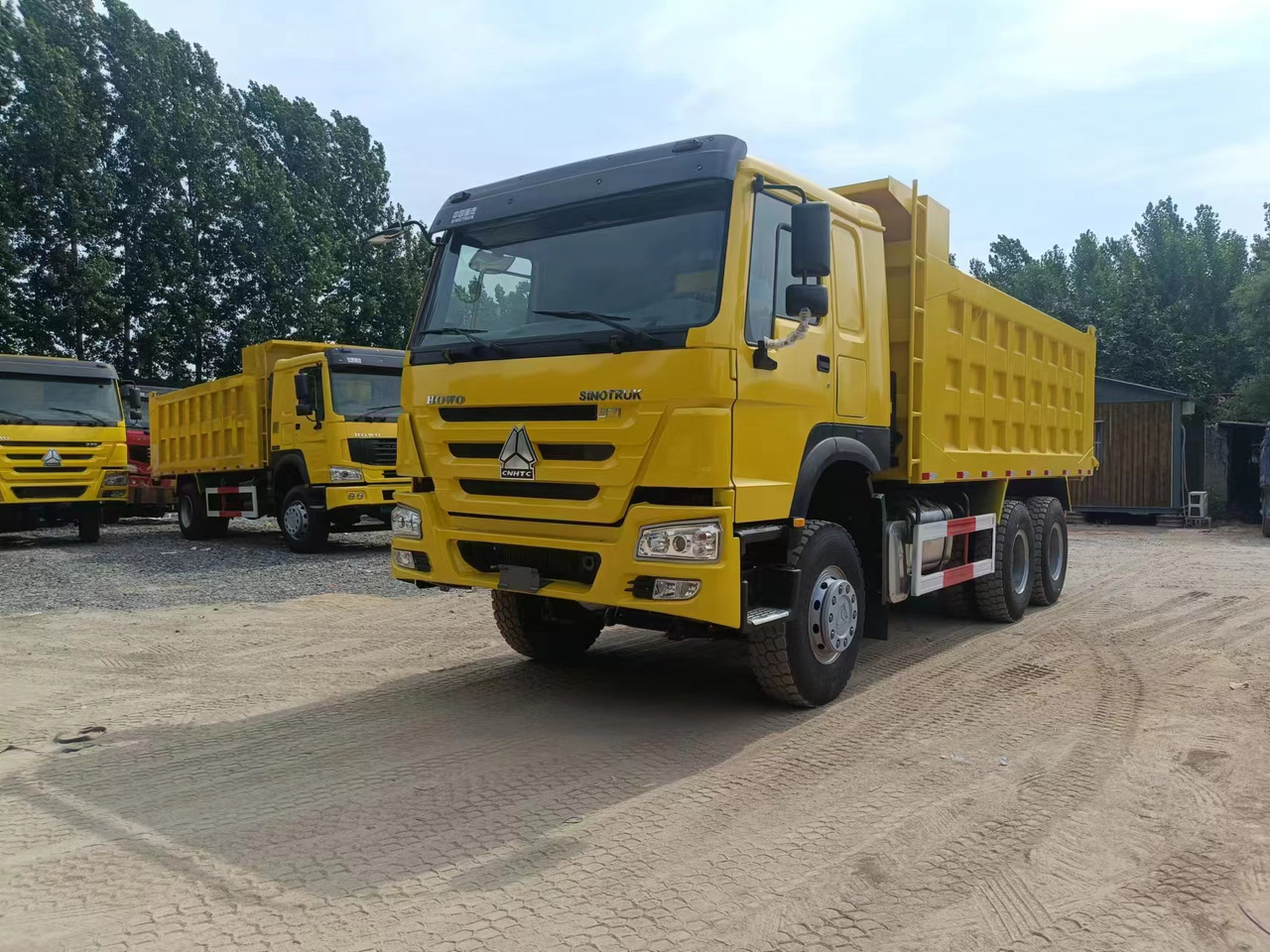 SINOTRUK HOWO - Самосвал камион: снимка 1 SINOTRUK HOWO - Самосвал камион: снимка 1