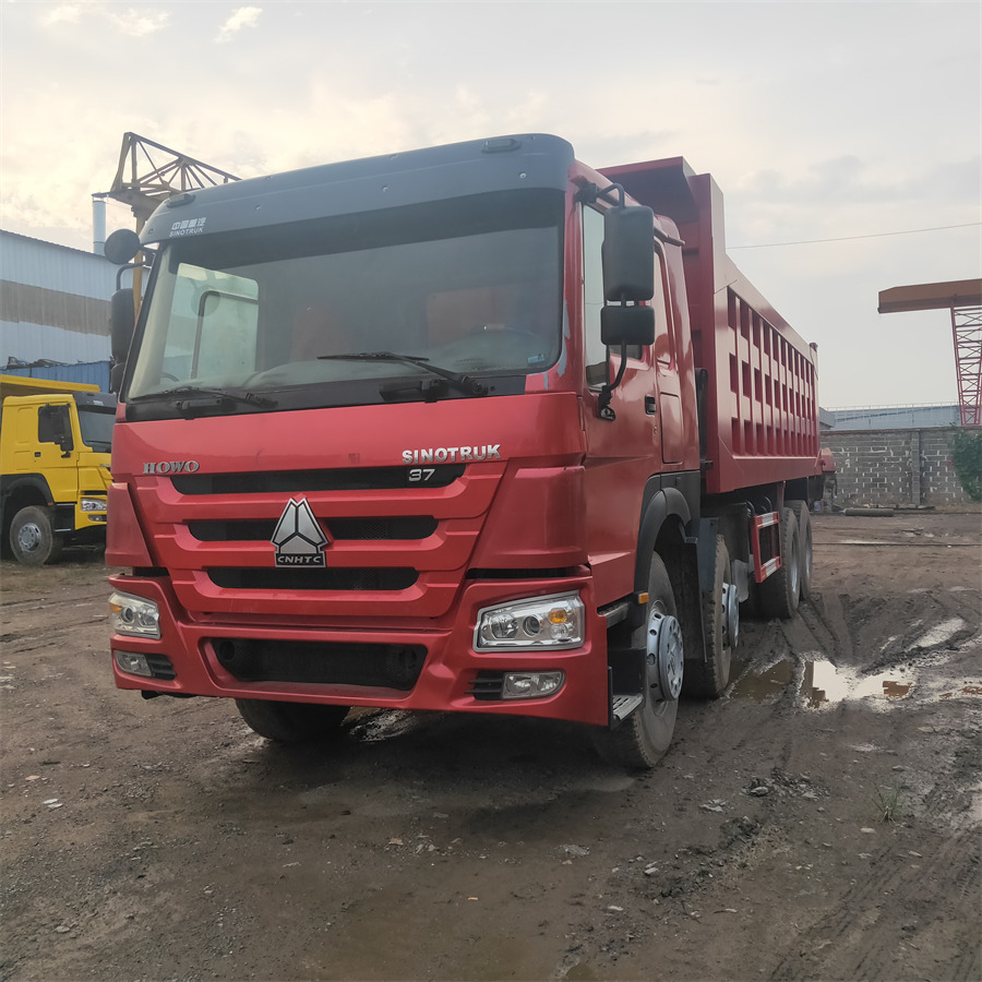 SINOTRUK HOWO - Самосвал камион: снимка 1 SINOTRUK HOWO - Самосвал камион: снимка 1