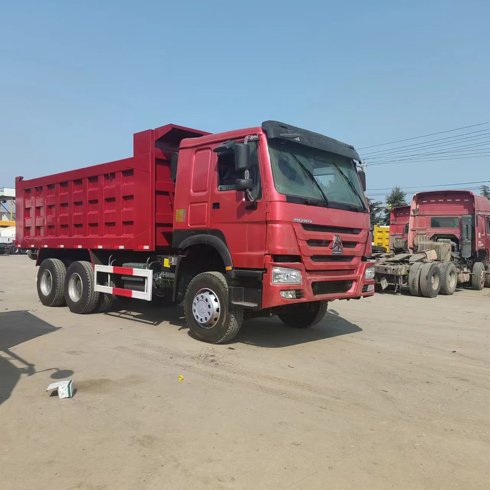 Самосвал камион SINOTRUK HOWO: снимка 8