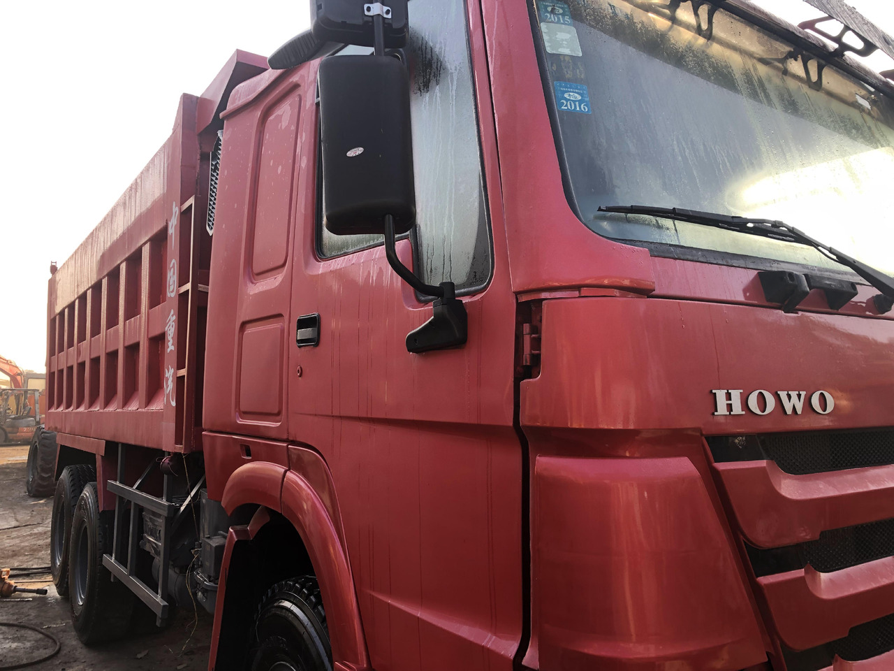 Самосвал камион SINOTRUK HOWO: снимка 6