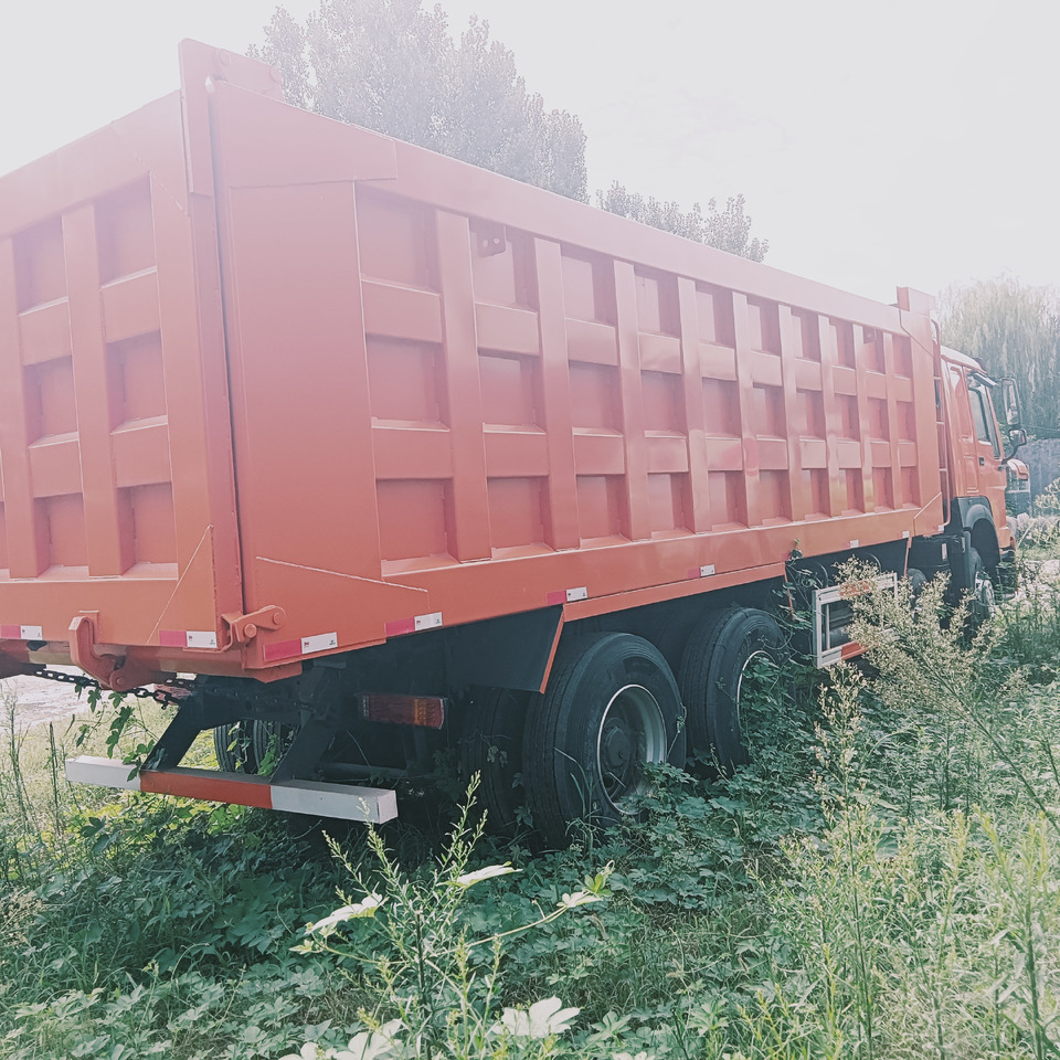 SINOTRUK HOWO - Самосвал камион: снимка 3 SINOTRUK HOWO - Самосвал камион: снимка 3