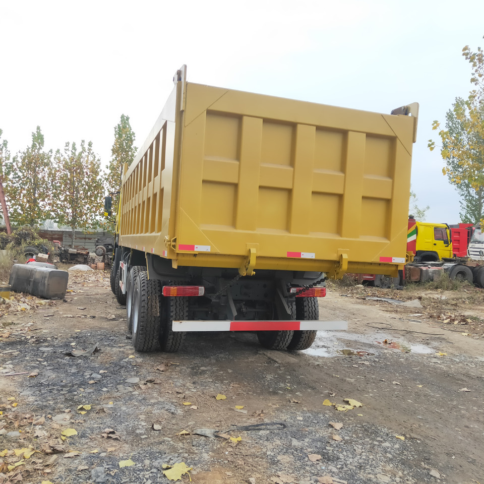 Самосвал камион SINOTRUK HOWO: снимка 7