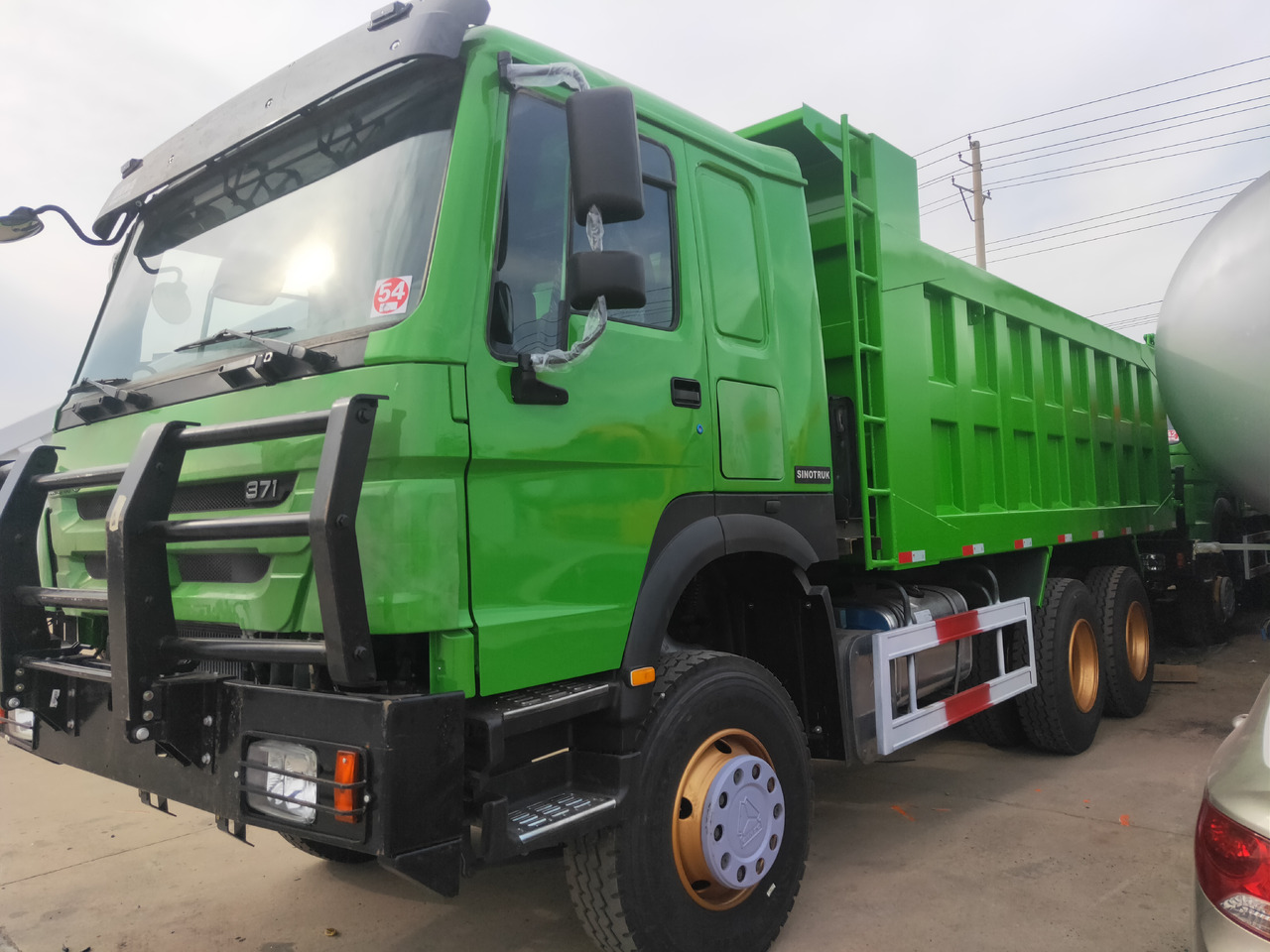 SINOTRUK Howo - Самосвал камион: снимка 1 SINOTRUK Howo - Самосвал камион: снимка 1
