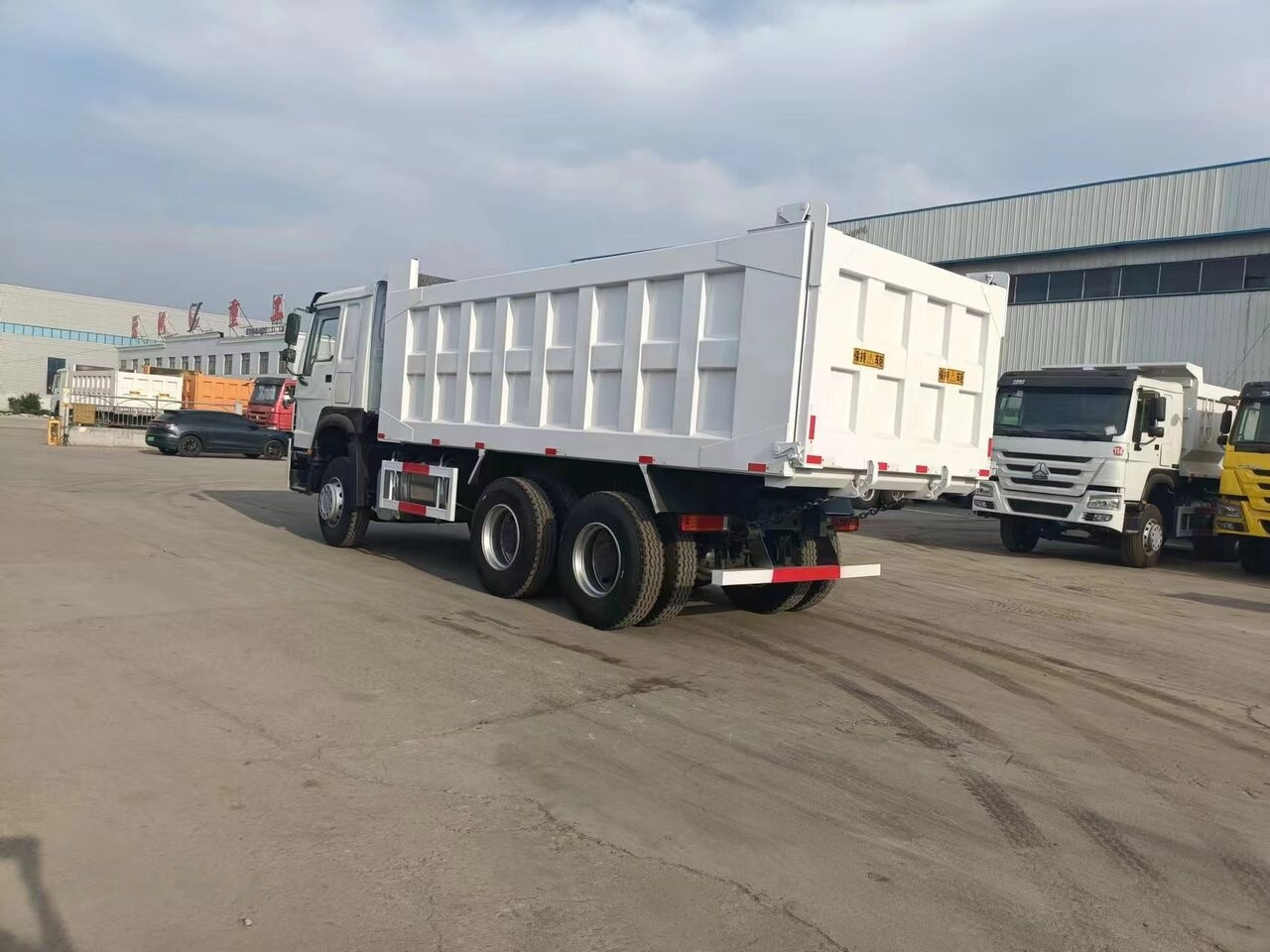 Sinotruk Howo 6*4 - Самосвал камион: снимка 5 Sinotruk Howo 6*4 - Самосвал камион: снимка 5