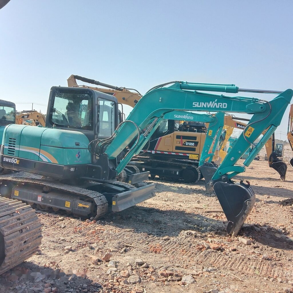 Sunward SWE60E - Мини багер: снимка 1 Sunward SWE60E - Мини багер: снимка 1