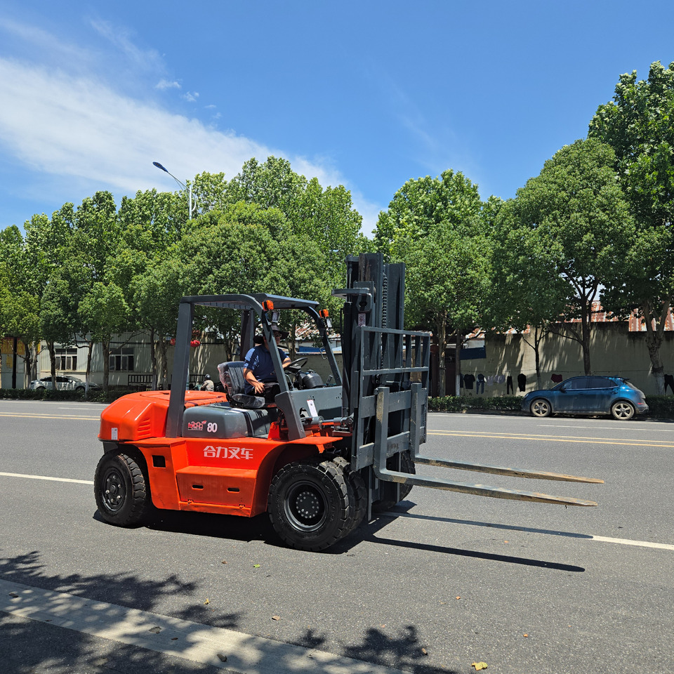 Toyota FD35 - Дизелов мотокар: снимка 3 Toyota FD35 - Дизелов мотокар: снимка 3