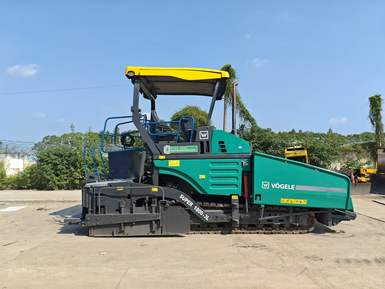 VOGELE 1800-3L - Асфалтополагач: снимка 2 VOGELE 1800-3L - Асфалтополагач: снимка 2