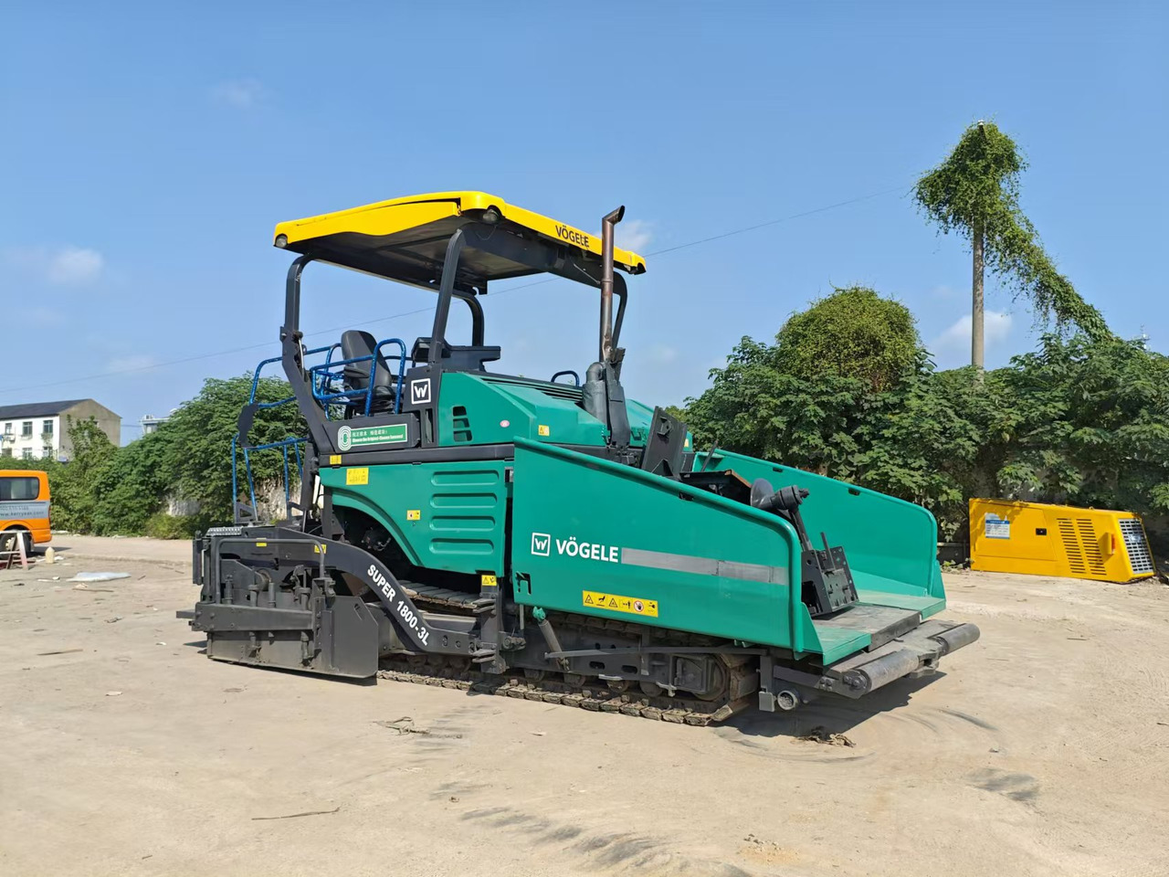 VOGELE 1800-3L - Асфалтополагач: снимка 1 VOGELE 1800-3L - Асфалтополагач: снимка 1