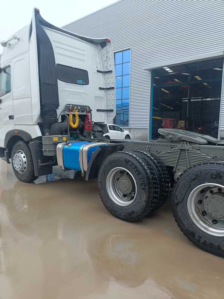SINOTRUK HOWO A7 - Влекач: снимка 5 SINOTRUK HOWO A7 - Влекач: снимка 5