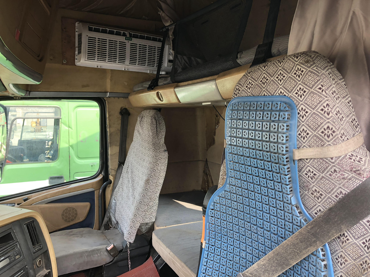 SINOTRUK HOWO A7 - Влекач: снимка 4 SINOTRUK HOWO A7 - Влекач: снимка 4