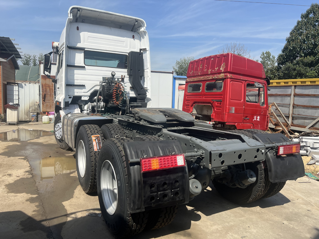 SINOTRUK HOWO trailer head - Влекач: снимка 4 SINOTRUK HOWO trailer head - Влекач: снимка 4