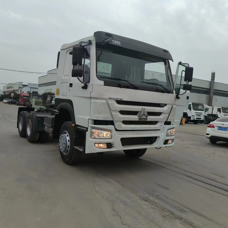 SINOTRUK HOWO trailer head - Влекач: снимка 4 SINOTRUK HOWO trailer head - Влекач: снимка 4