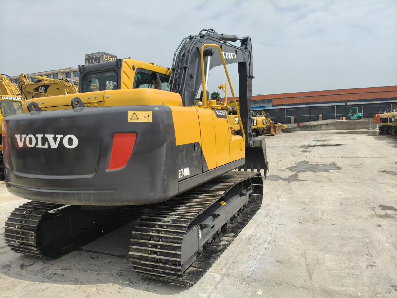 Volvo EC140DL - Верижен багер: снимка 3 Volvo EC140DL - Верижен багер: снимка 3