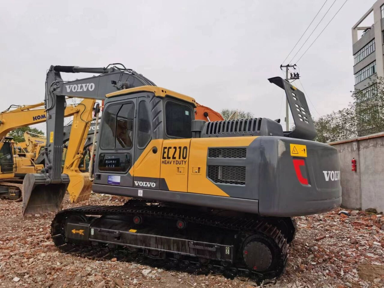 Volvo EC210 - Верижен багер: снимка 2 Volvo EC210 - Верижен багер: снимка 2