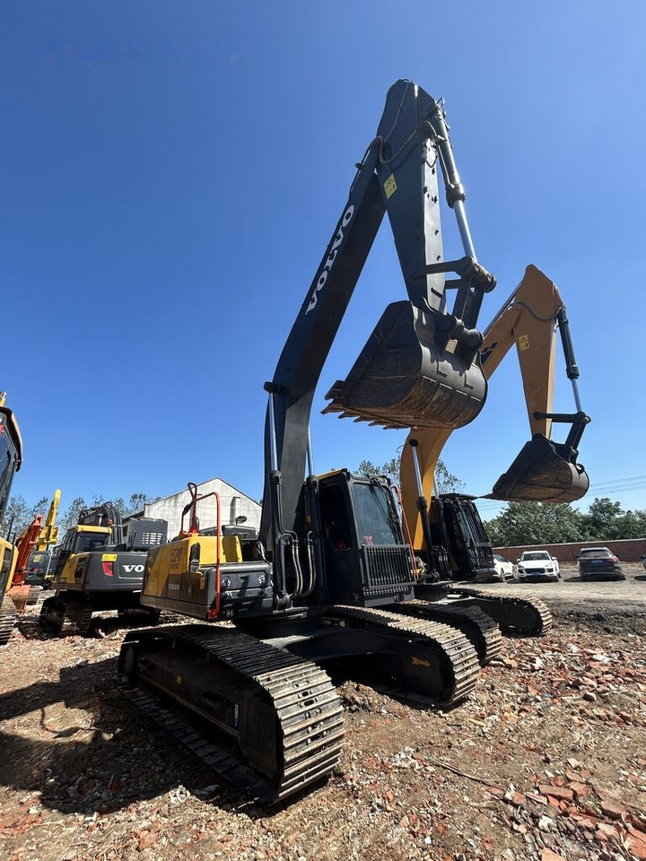 Volvo EC240 - Верижен багер: снимка 2 Volvo EC240 - Верижен багер: снимка 2