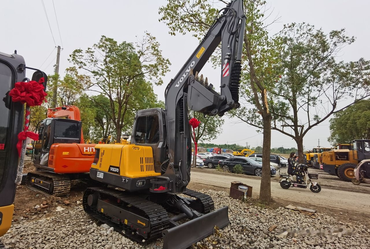 Volvo EC60D - Мини багер: снимка 4 Volvo EC60D - Мини багер: снимка 4