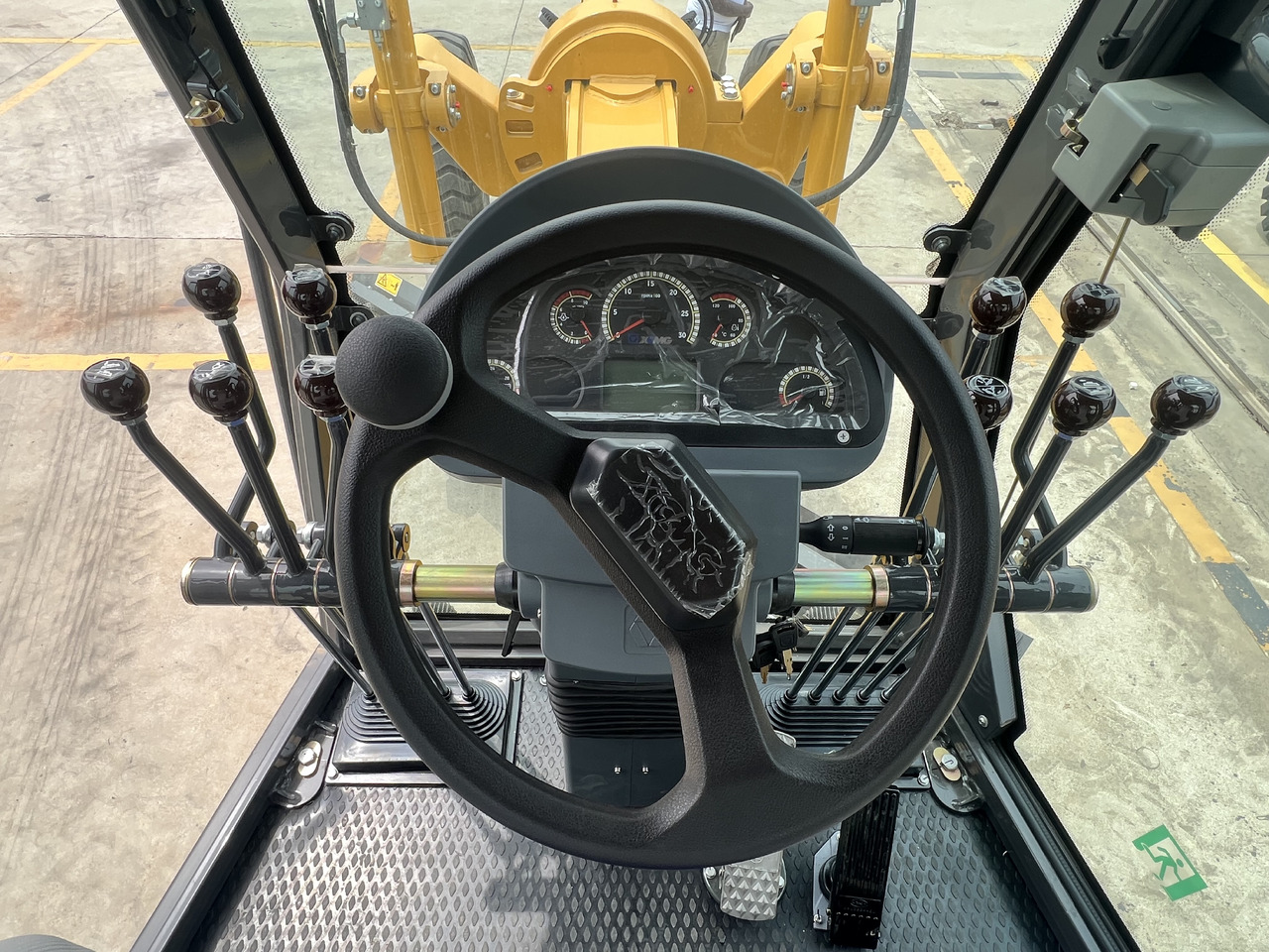 XCMG GR165 - Грейдер: снимка 2 XCMG GR165 - Грейдер: снимка 2