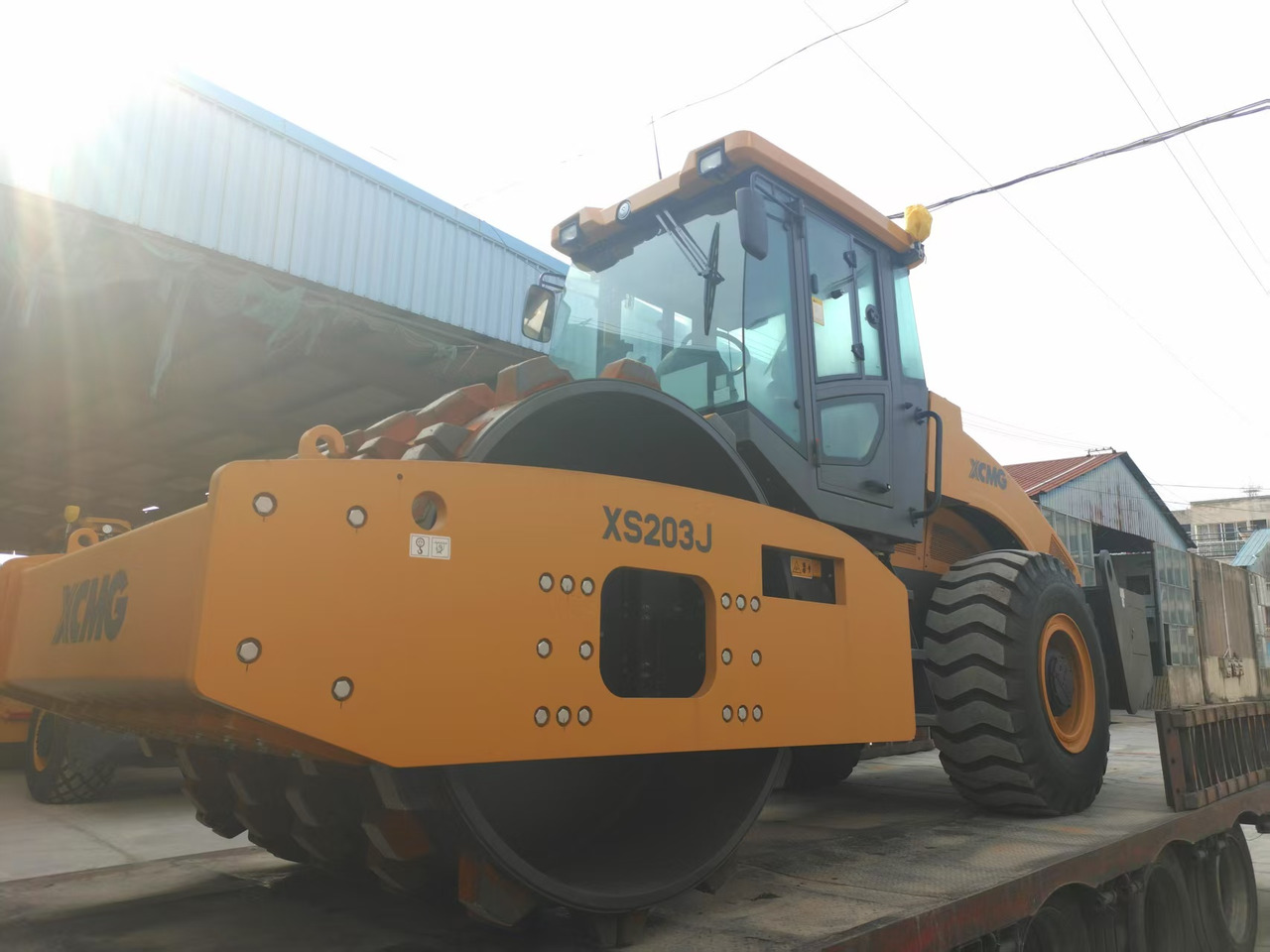 XCMG XS203J - Пътен валяк: снимка 2 XCMG XS203J - Пътен валяк: снимка 2