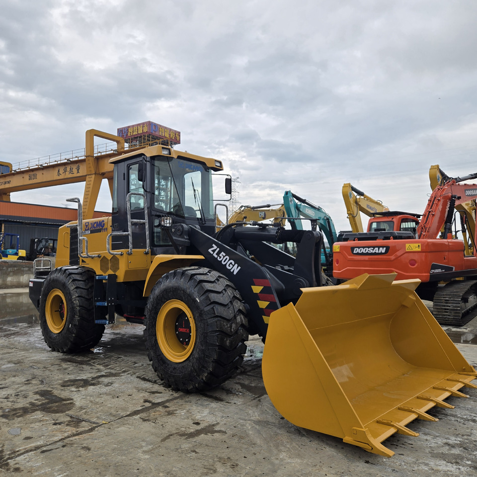 XCMG ZL50GN - Колесен товарач: снимка 4 XCMG ZL50GN - Колесен товарач: снимка 4
