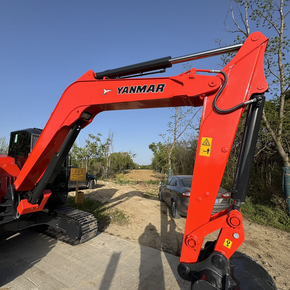 YANMAR Vio80 - Мини багер: снимка 4 YANMAR Vio80 - Мини багер: снимка 4