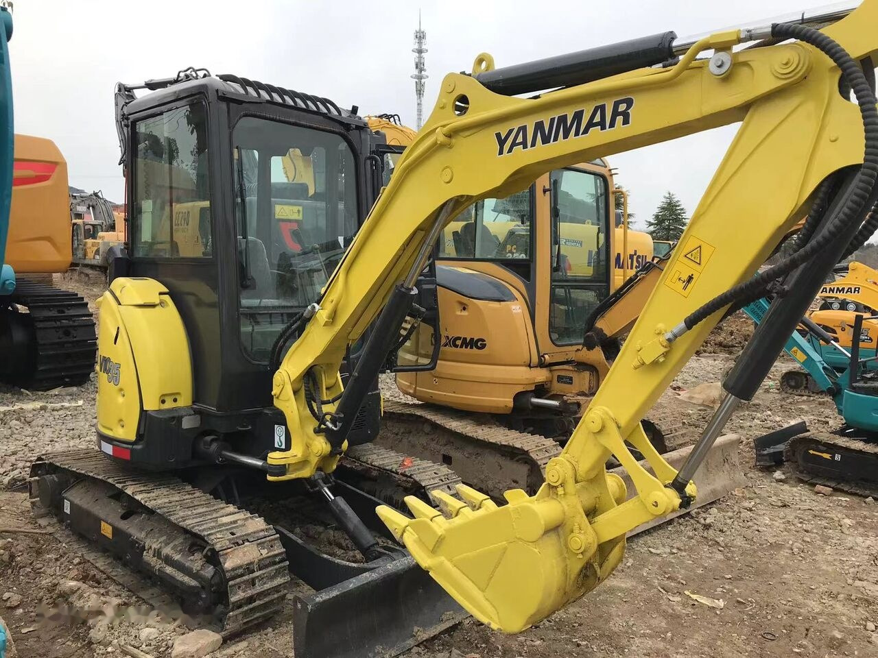 Yanmar VIO30 - Мини багер: снимка 5 Yanmar VIO30 - Мини багер: снимка 5