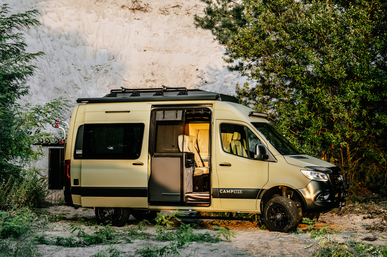 Mercedes-Benz Sprinter - Кемпер ван: снимка 1 Mercedes-Benz Sprinter - Кемпер ван: снимка 1