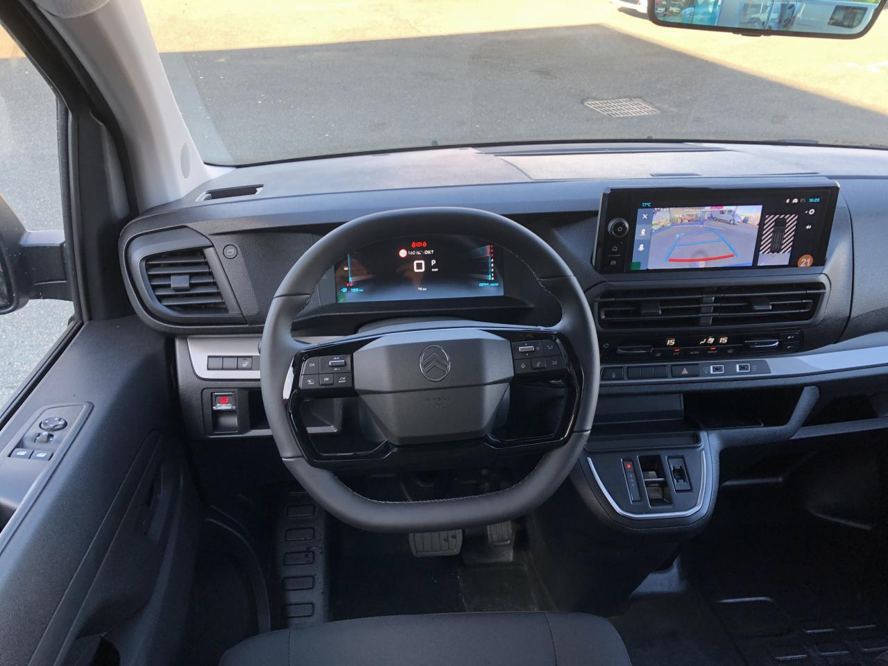 CITROEN Jumpy XL 2.0 BlueHDi - 180 S&S - BV EAT8 III CABINE APPROFONDIE Fixe PHASE 2 6 PLACES - Товарен бус: снимка 5 CITROEN Jumpy XL 2.0 BlueHDi - 180 S&S - BV EAT8 III CABINE APPROFONDIE Fixe PHASE 2 6 PLACES - Товарен бус: снимка 5