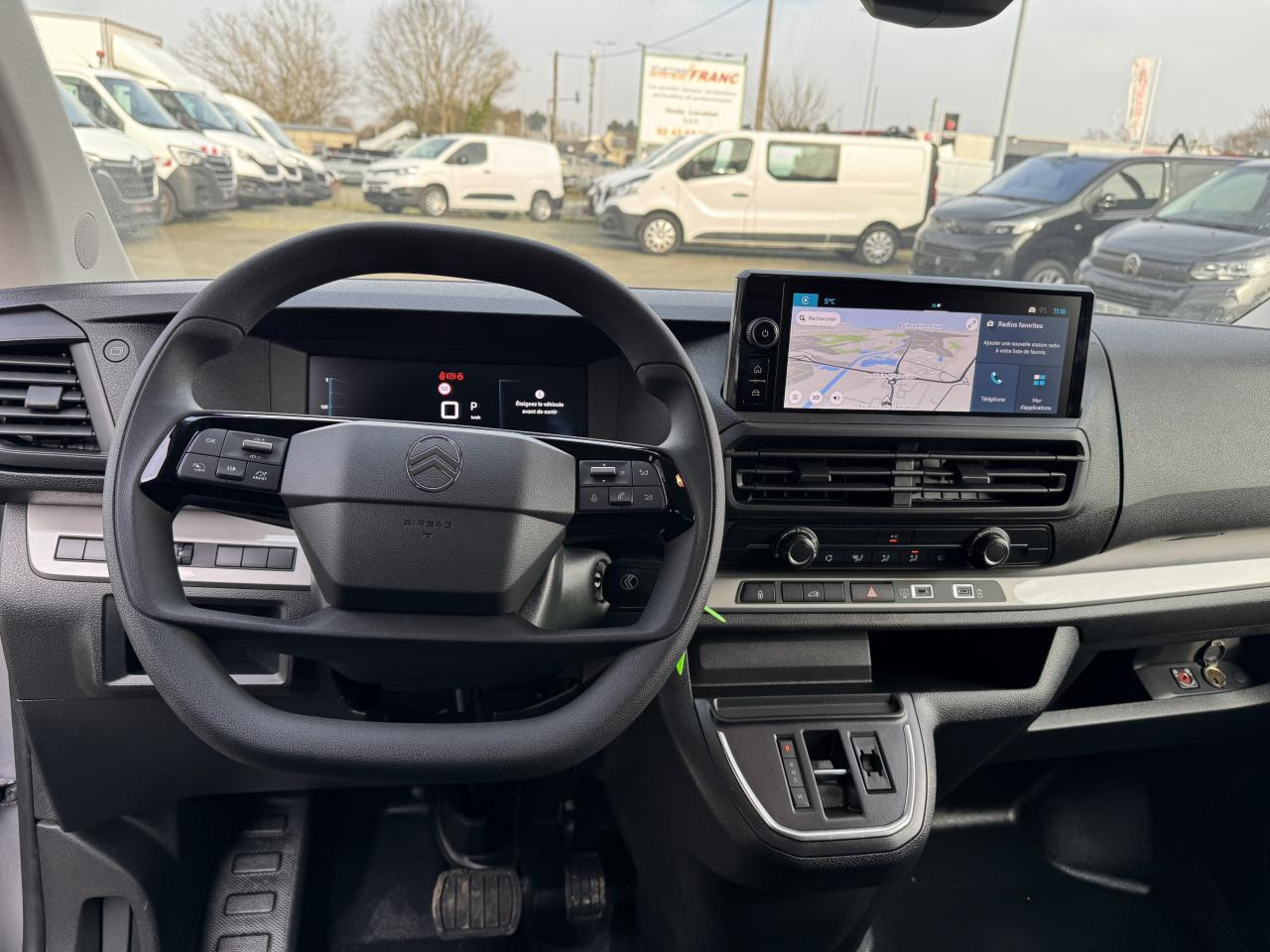 CITROEN Jumpy XL 2.0 BlueHDi - 180 S&S - BV EAT8  III FOURGON . PHASE 2 - Товарен бус: снимка 4 CITROEN Jumpy XL 2.0 BlueHDi - 180 S&S - BV EAT8  III FOURGON . PHASE 2 - Товарен бус: снимка 4