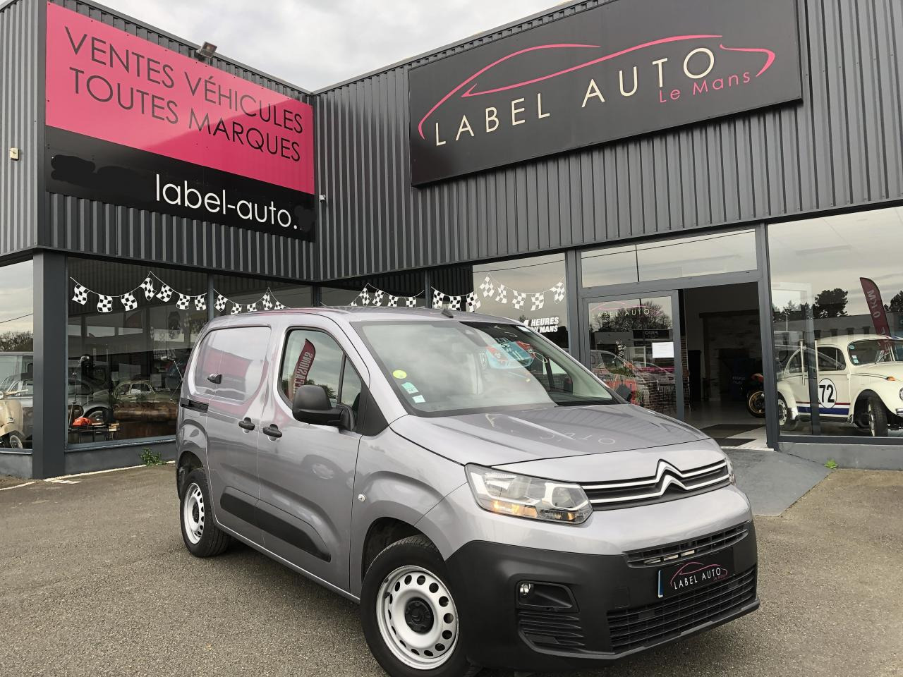 CITROEN berlingo M 1000KG BLUEHDI 130 S&S CLUB EAT8 - Товарен бус: снимка 2 CITROEN berlingo M 1000KG BLUEHDI 130 S&S CLUB EAT8 - Товарен бус: снимка 2