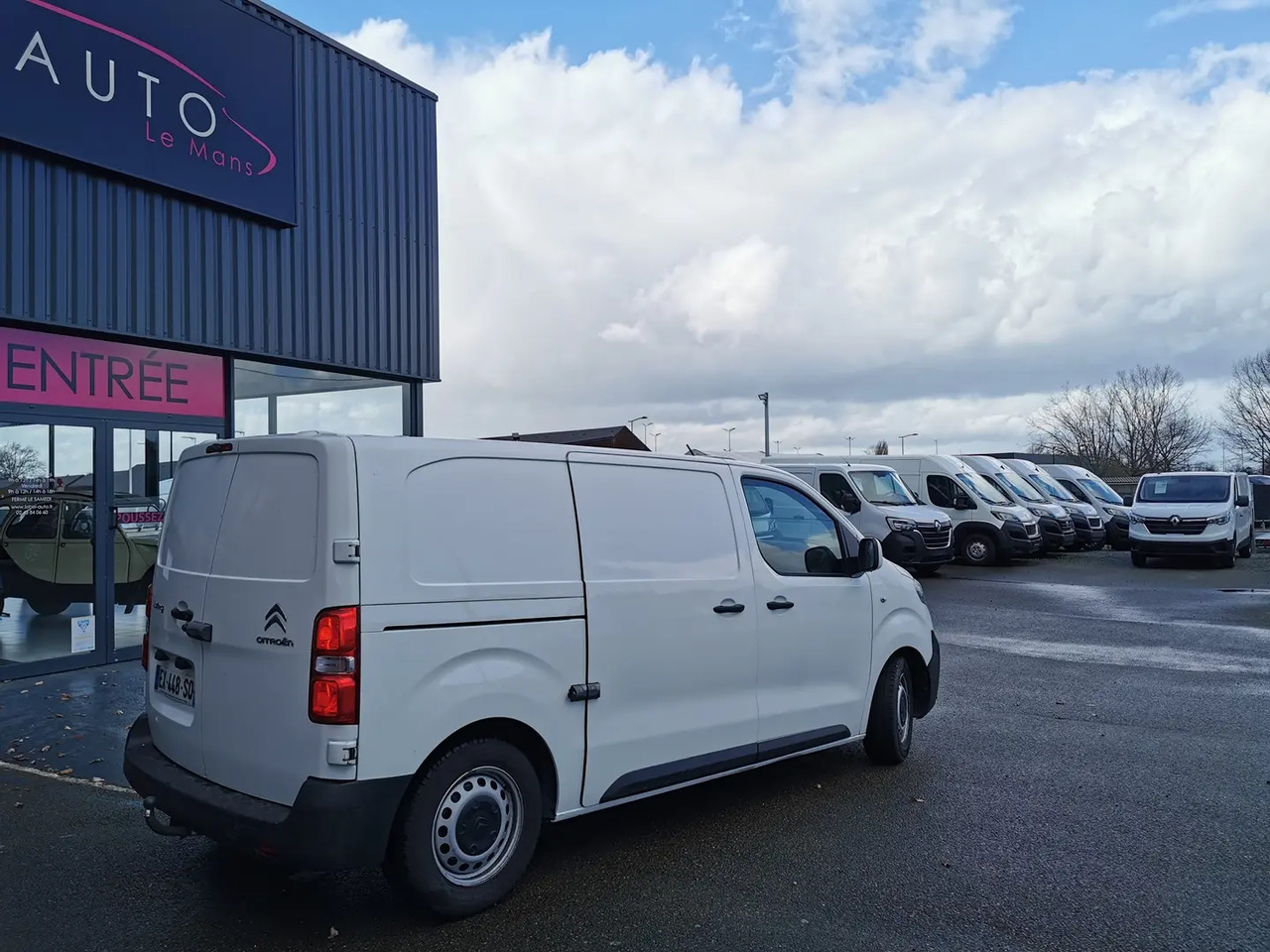 Citroen Jumpy M 1.5 BLUEHDI 120CH S&S DRIVER - Товарен бус: снимка 3 Citroen Jumpy M 1.5 BLUEHDI 120CH S&S DRIVER - Товарен бус: снимка 3