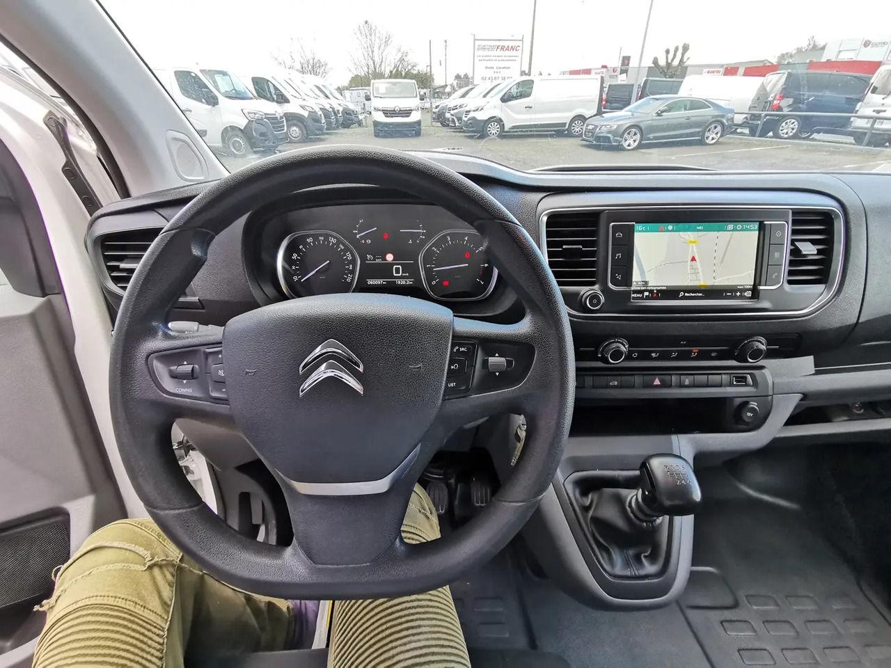 Citroen Jumpy M 1.5 BLUEHDI 120CH S&S DRIVER - Товарен бус: снимка 4 Citroen Jumpy M 1.5 BLUEHDI 120CH S&S DRIVER - Товарен бус: снимка 4