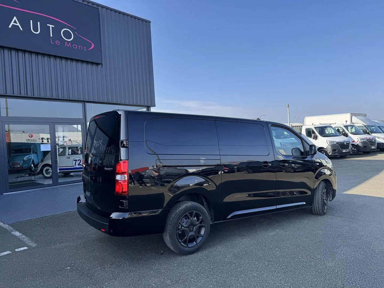 Citroen Jumpy XL 2.0 BLUEHDI 180CH S&S PACK PREMIUM CONNECT EAT8 - Товарен бус: снимка 5 Citroen Jumpy XL 2.0 BLUEHDI 180CH S&S PACK PREMIUM CONNECT EAT8 - Товарен бус: снимка 5