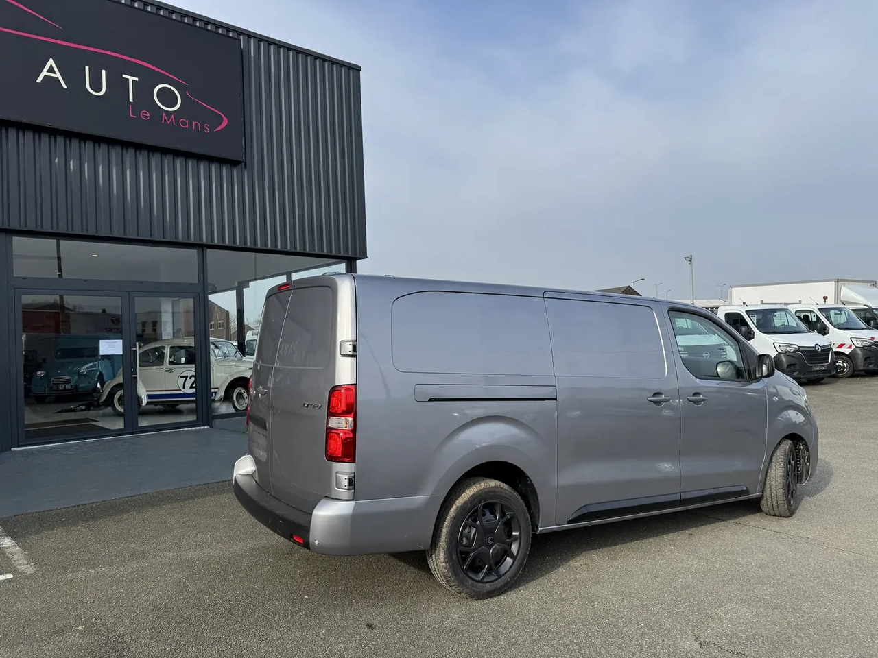 Citroen Jumpy XL 2.0 BLUEHDI 180CH S&S PACK PREMIUM CONNECT EAT8 - Товарен бус: снимка 5 Citroen Jumpy XL 2.0 BLUEHDI 180CH S&S PACK PREMIUM CONNECT EAT8 - Товарен бус: снимка 5