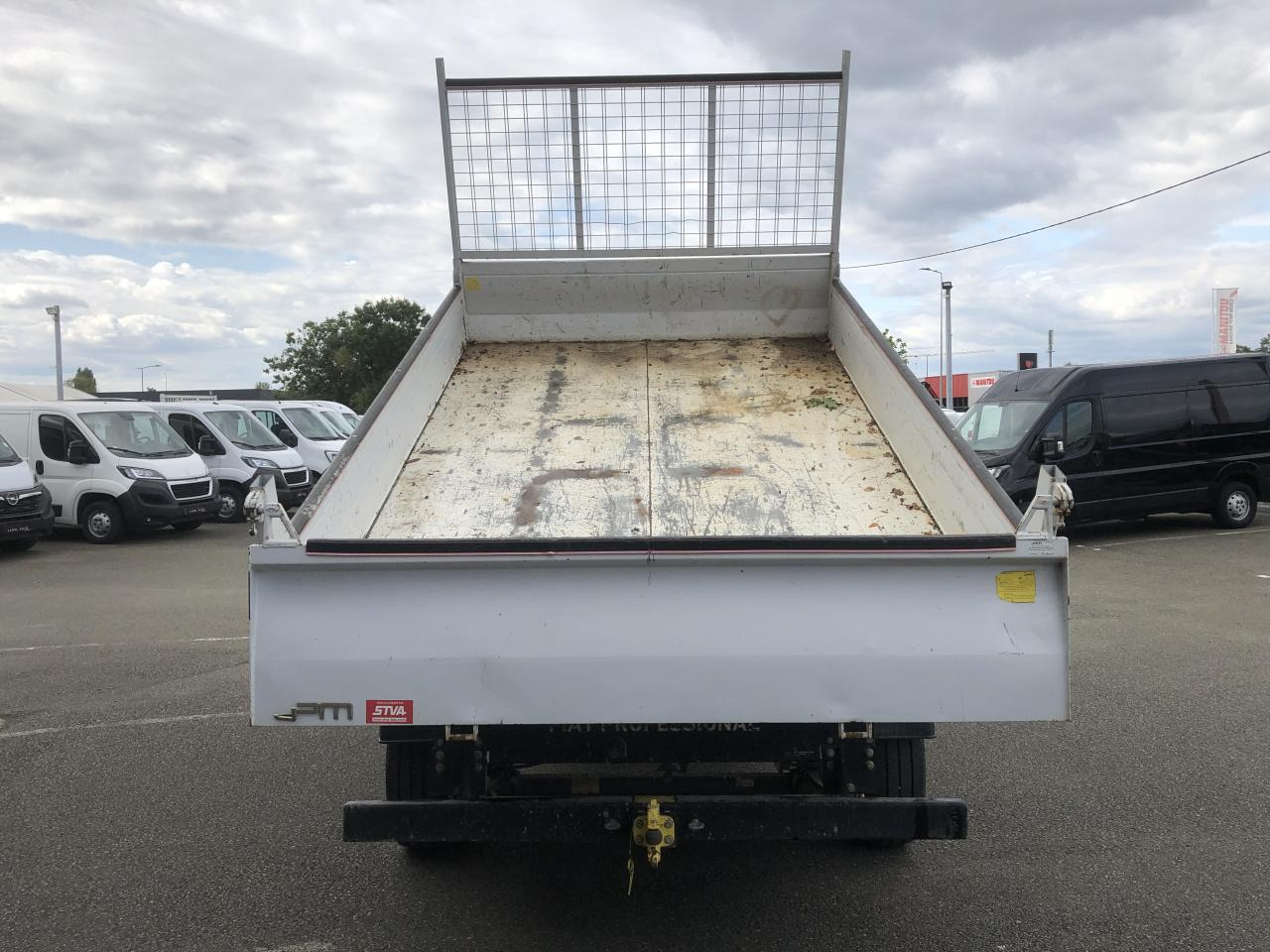 FIAT DUCATO 3T5 MAXI BENNE + COFFRE 2.3 JTD 130 CH PACK PRO NAV - Бус самосвал: снимка 3 FIAT DUCATO 3T5 MAXI BENNE + COFFRE 2.3 JTD 130 CH PACK PRO NAV - Бус самосвал: снимка 3
