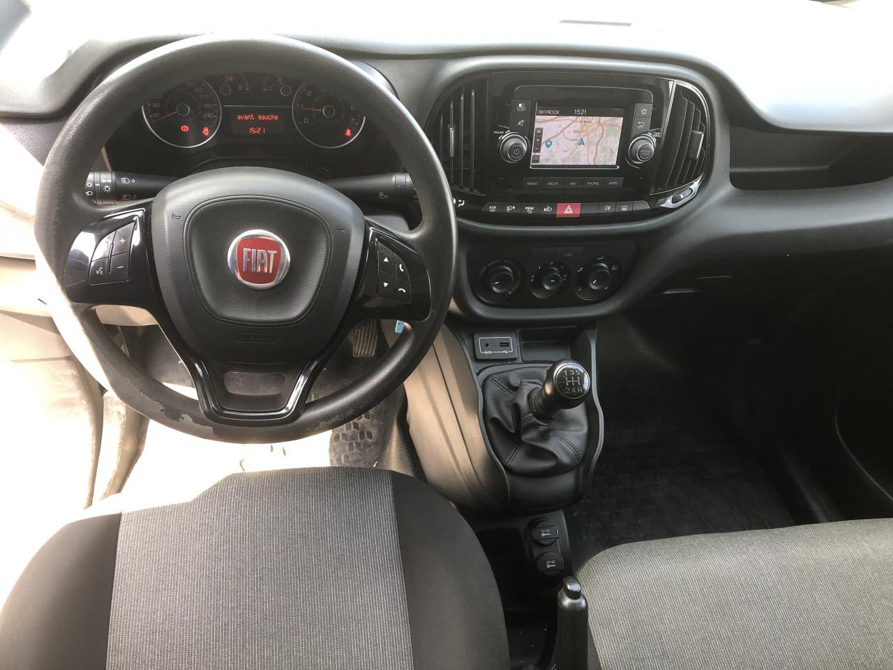 FIAT doblo 1.3 MULTIJET 95CH PACK PROFESSIONAL TRIO E6 - Товарен бус: снимка 3 FIAT doblo 1.3 MULTIJET 95CH PACK PROFESSIONAL TRIO E6 - Товарен бус: снимка 3