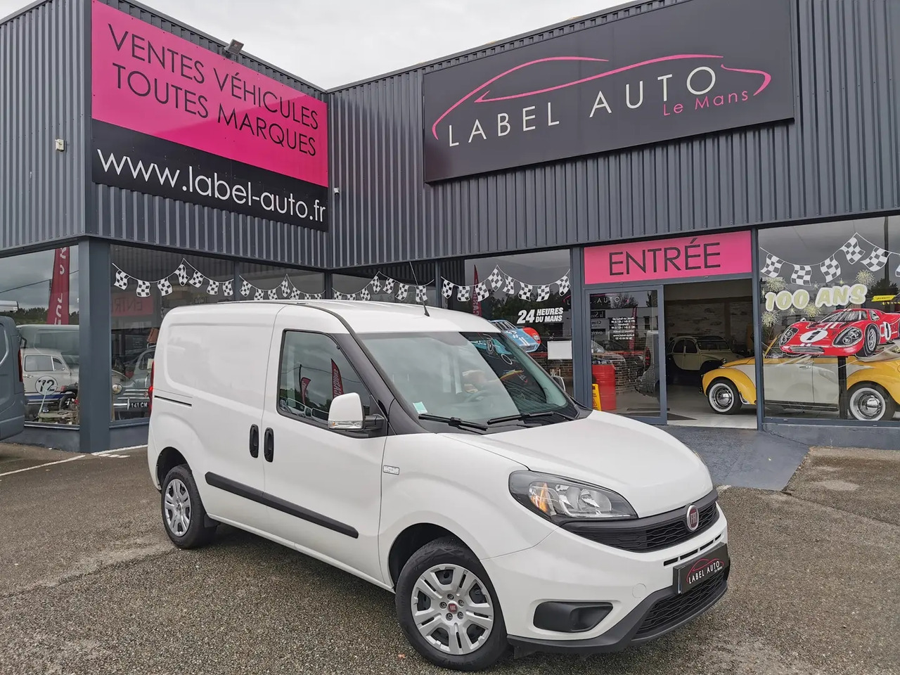Fiat Doblo Cargo 1.3 MULTIJET 95CH PACK PRO NAV E6D - Малък ван: снимка 1 Fiat Doblo Cargo 1.3 MULTIJET 95CH PACK PRO NAV E6D - Малък ван: снимка 1