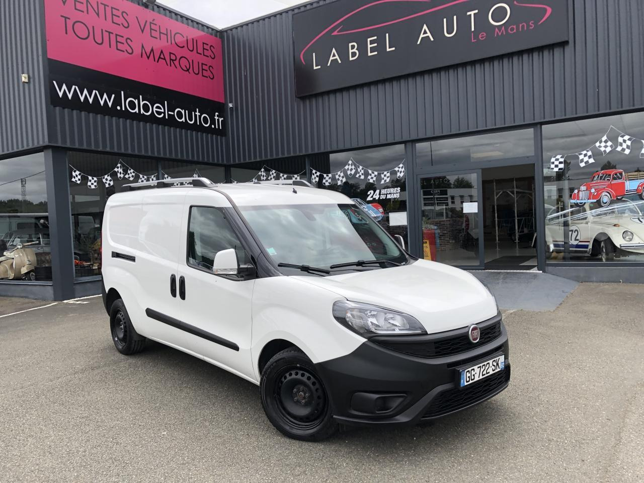 Fiat Doblo Cargo MAXI 1.6 MULTIJET 105CH 1005KG BUSINESS - Товарен бус: снимка 1 Fiat Doblo Cargo MAXI 1.6 MULTIJET 105CH 1005KG BUSINESS - Товарен бус: снимка 1