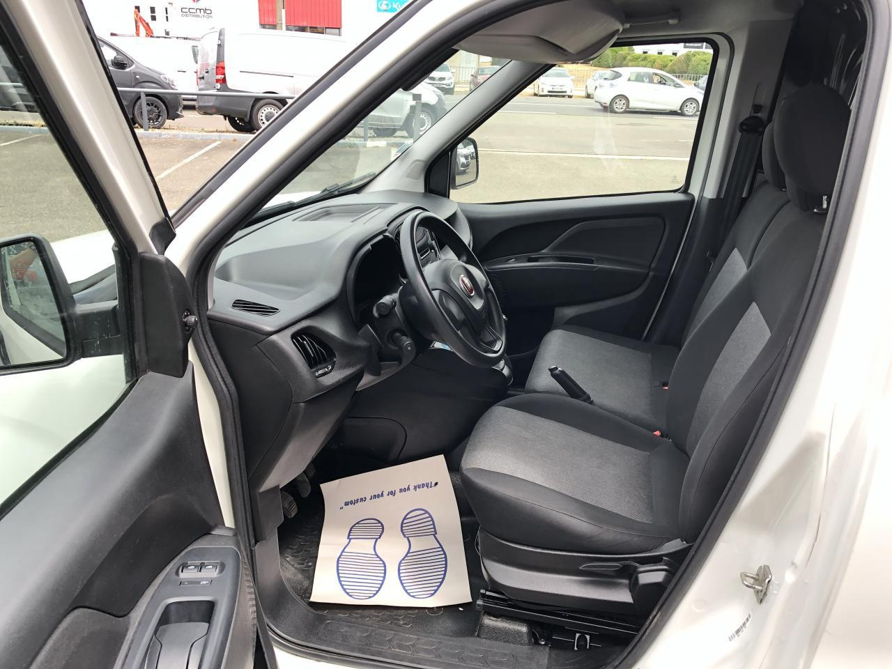 Fiat Doblo Cargo MAXI 1.6 MULTIJET 105CH 1005KG BUSINESS - Товарен бус: снимка 4 Fiat Doblo Cargo MAXI 1.6 MULTIJET 105CH 1005KG BUSINESS - Товарен бус: снимка 4