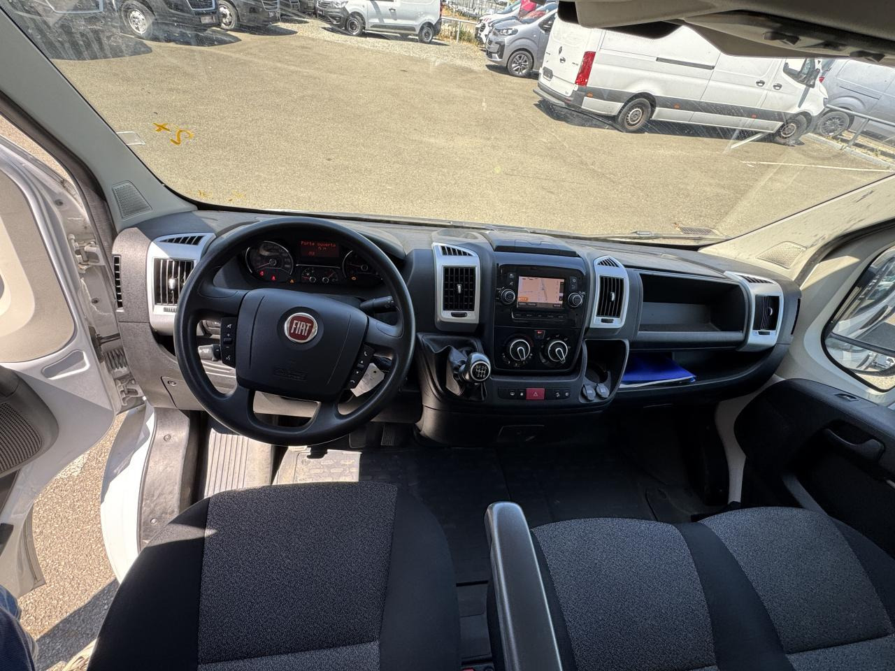 Fiat Ducato 3.5 MAXI L 2.3 MULTIJET 160CH BENNE ACIER PACK PRO NAV + COFFRE JPM - Бус самосвал: снимка 3 Fiat Ducato 3.5 MAXI L 2.3 MULTIJET 160CH BENNE ACIER PACK PRO NAV + COFFRE JPM - Бус самосвал: снимка 3