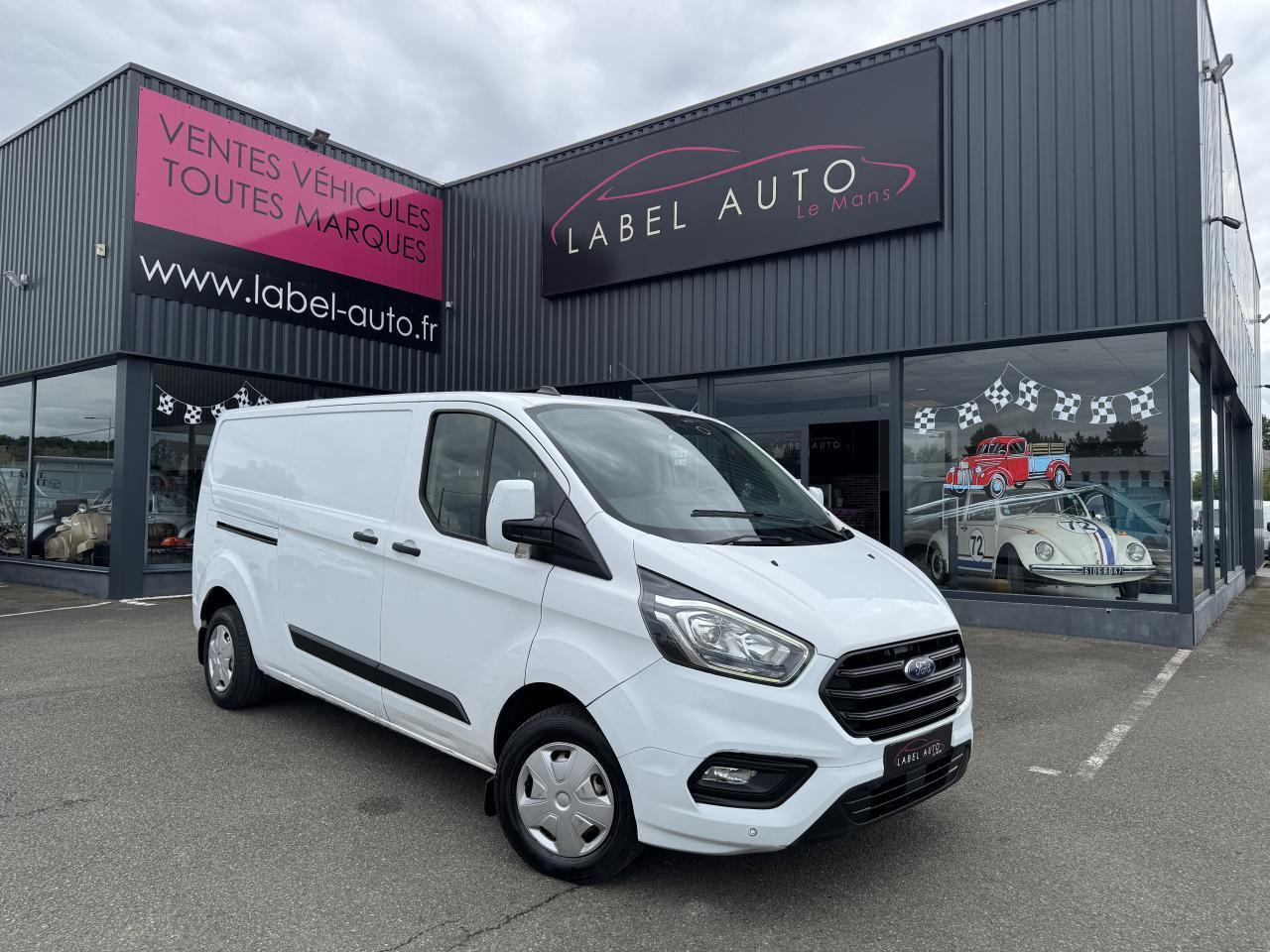 Ford Transit Custom 300 L2H1 2.0 ECOBLUE 130 HYBRID TREND BUSINESS - Товарен бус: снимка 1 Ford Transit Custom 300 L2H1 2.0 ECOBLUE 130 HYBRID TREND BUSINESS - Товарен бус: снимка 1
