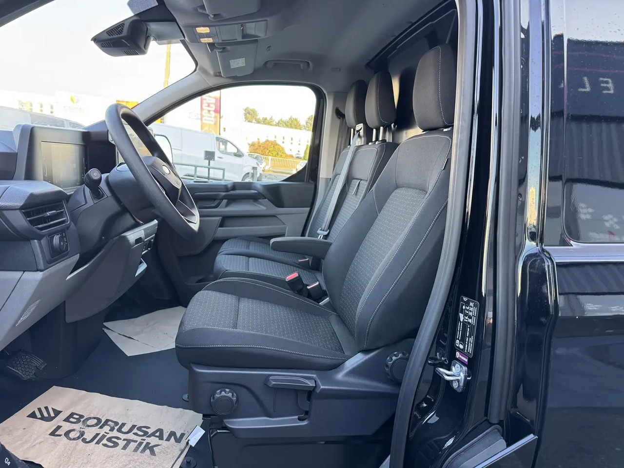 Ford Transit Custom 320 L2H1 2.0 ECOBLUE 170CH TREND BVA8 - Товарен бус: снимка 4 Ford Transit Custom 320 L2H1 2.0 ECOBLUE 170CH TREND BVA8 - Товарен бус: снимка 4