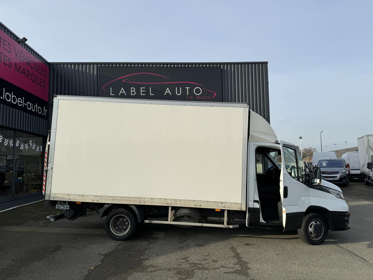 IVECO Daily 35 C 16H3.0 - BV Hi-Matic (Quad-Tor) CHASSIS CABINE 2014 35C/35S Chassis cabine 35 C Epmt.4.1 - Лекотоварен автомобил фургон: снимка 1 IVECO Daily 35 C 16H3.0 - BV Hi-Matic (Quad-Tor) CHASSIS CABINE 2014 35C/35S Chassis cabine 35 C Epmt.4.1 - Лекотоварен автомобил фургон: снимка 1