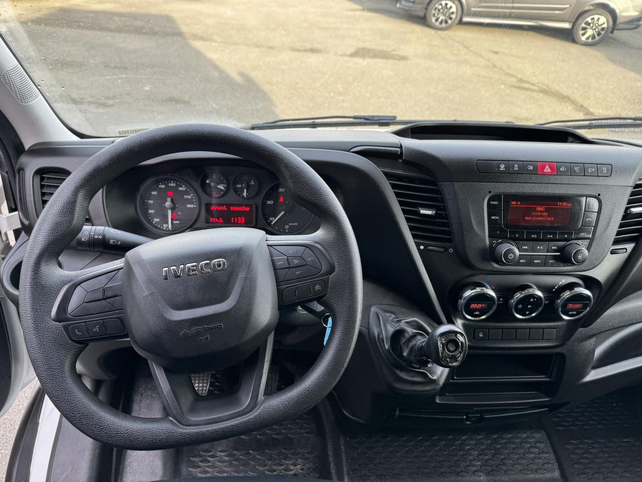 IVECO Daily 35C16 CAISSE HAYON 20M3 RJ 3.0L 160CH - Лекотоварен автомобил фургон: снимка 4 IVECO Daily 35C16 CAISSE HAYON 20M3 RJ 3.0L 160CH - Лекотоварен автомобил фургон: снимка 4